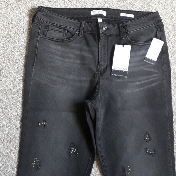 New Mid Rise Stretchy Ankle Jeans Pants. - Picture 5 of 8